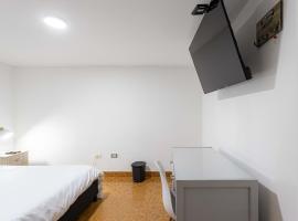 Dorado Airport - Room，位于波哥大的酒店