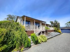 Te Anau Mountain Views