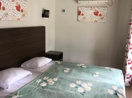 Times Square Motel Syariah 5，位于Bojong的酒店