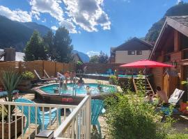 Locations Cosy - Village Piéton avec Vue Glaciers - chez Philippe，位于拉格拉沃的酒店