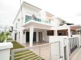 Seremban Spacious Sweet Home 15-19paxs