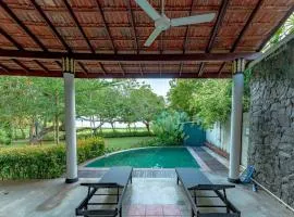 Adaaran Villa Bolgoda