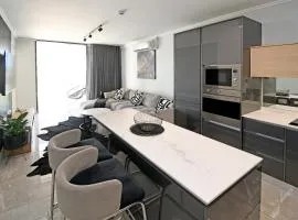 Thango Res Ellipse Waterfall.