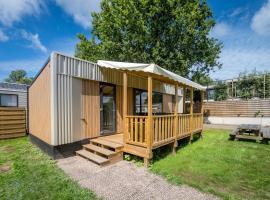 Chalets Eureka & Bloemenduin Koksijde，位于科克赛德的酒店