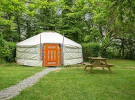 Camping 1 étoile - ccaegif，位于Beaussais sur Mer的酒店