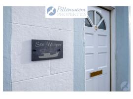 Sea Whisper- lovely home in charming village，位于皮滕威姆的酒店