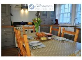 Coast Cottage- traditional fishermans cottage