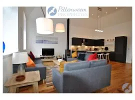 Academy Apartment Anstruther- stunning luxury home