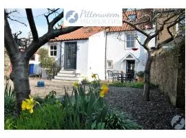 Woods Neuk-stunning character cottage East Neuk