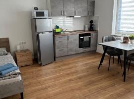 Gästezimmer Fateev 4，位于森登的酒店