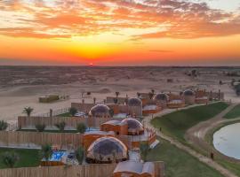 Al Marmoom Oasis "Luxury Glamping & Bedouin Experience"，位于迪拜的酒店