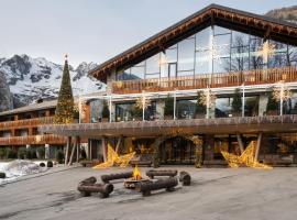 Grand Hotel Courmayeur Mont Blanc, by R Collection Hotels，位于库马约尔的酒店