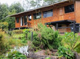 Chalet Enquiry for Peace and Love with Nature，位于El Encano的木屋