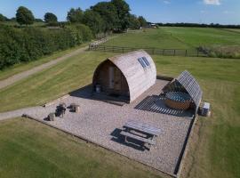 Sedgewell Barn by Wigwam Holidays，位于诺斯阿勒顿的酒店