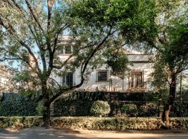 Pug Seal Polanco Anatole France，位于墨西哥城的酒店