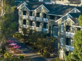 河流露台贵族山庄酒店