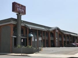 Circle City Inn，位于科罗娜的酒店