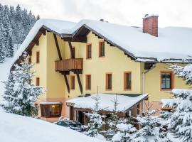 Hotel Blümchen，位于拉肯霍夫的酒店