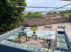 Lettera Luxury Apartment，位于福尔米亚的酒店