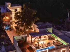 Hotel Kuxtal，位于巴利亚多利德的酒店