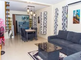 Affordable MODERN Up to 16 Pax Near Aqua Planet & Clark International Airport