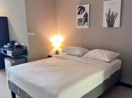 Green Residence Hotel，位于班拉克海滩的酒店