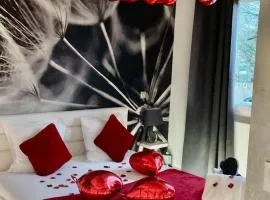 "glamappartspa" Surprise Luxe & Park