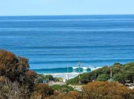 Fairhaven Beach House with Ocean Views and Tranquil Setting