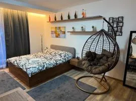 Brown Elegant & Spa Kop