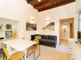 Luminoso appartamento nel centro storico di Como