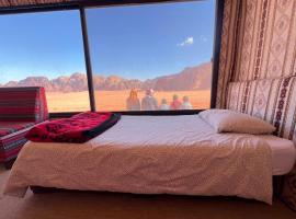 Milky Way Bedouin Camp，位于瓦迪拉姆的山林小屋