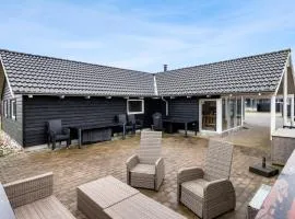 Gorgeous Home In Løkken With Sauna