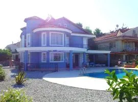 Villa Mavi Çalis