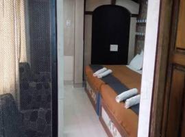 Hotel Raj Empire，位于迈索尔的酒店