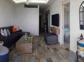 Chalet 2 bedrooms Solemar motor included Kaslik，位于朱尼耶的酒店