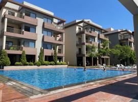 Batrouna Park resort Generator is included pool，位于拜特龙的酒店