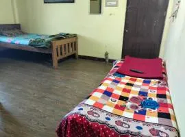 Lichi couple home