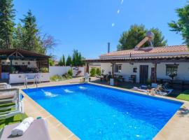Entreolivos Casa y Cabaña Cijuela by Ruralidays，位于格拉纳达的酒店