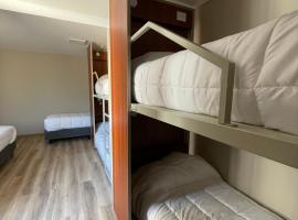 Nómade Hostel mdz，位于门多萨的酒店
