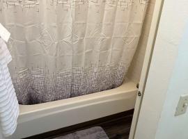 Spacious Apartment Near WSU Campus，位于普尔曼的酒店