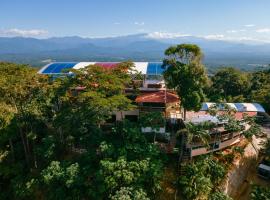 Mountain Top Park Hotel，位于奎波斯城的酒店