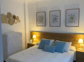 Coqueto apartamento céntrico con terraza y parking