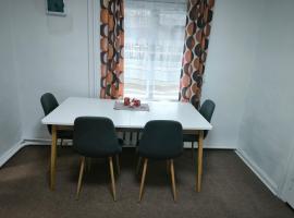 Trumpalaikė kambarių nuoma，位于乌田纳的酒店