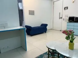SkyWalk-Luxury Studio Apartment