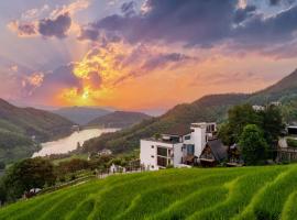 Yichun Jiuyu Xinzhi Light Luxury B&B，位于宜春的酒店