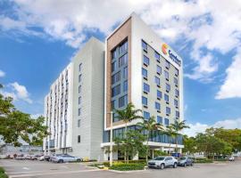 Comfort Inn & Suites Miami International Airport，位于迈阿密国际机场 - MIA附近的酒店