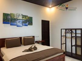 Birding Cottage Tangkoko，位于Rinondoran的酒店