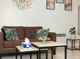 Studio lumineux sans vis a vis avec balcon privé