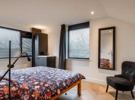 Easy Sleep Lelystad，位于莱利斯塔德的旅馆