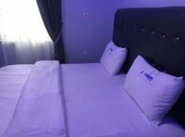 Bohemian Lounge and hotel，位于Addo的酒店